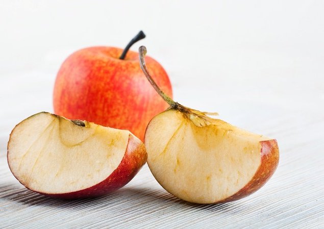 Tại sao trái cây sau khi cắt thường "nâu hóa"?