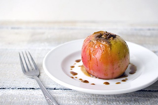 Tác dụng tuyệt vời của táo nấu chín đối với sức khoẻ