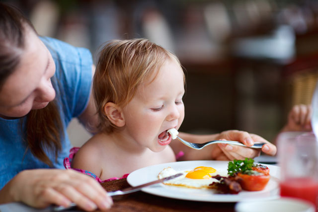 Trẻ nên ăn bao nhiêu trứng là đủ?
