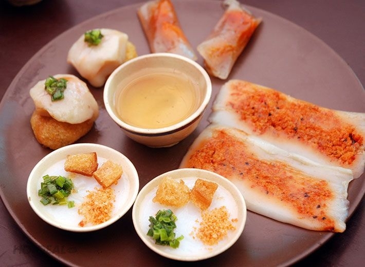 Các loại bánh chế biến từ bột gạo chính là món ngon đường phố Huế nổi tiếng
