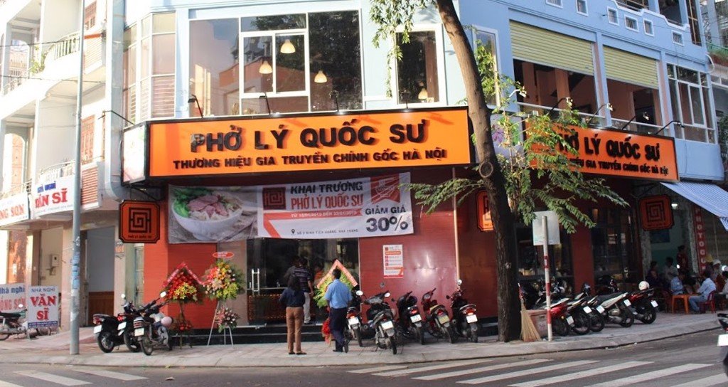 Một trong những thương hiệu phở nổi tiếng ở Hà Nội, được nhiều người biết đến nhất nằm trên phố Lý Quốc Sư