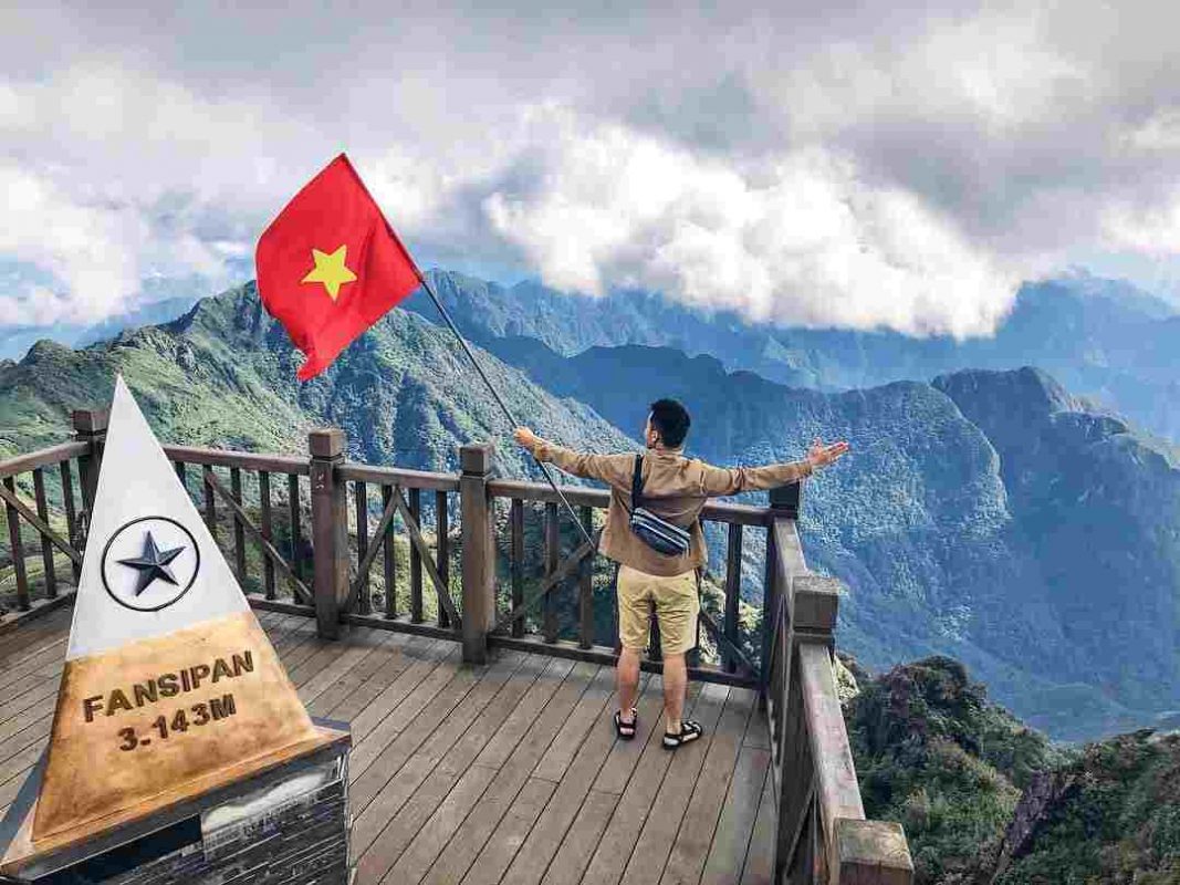 Đỉnh Fansipan – nóc nhà Đông Dương của Việt Nam