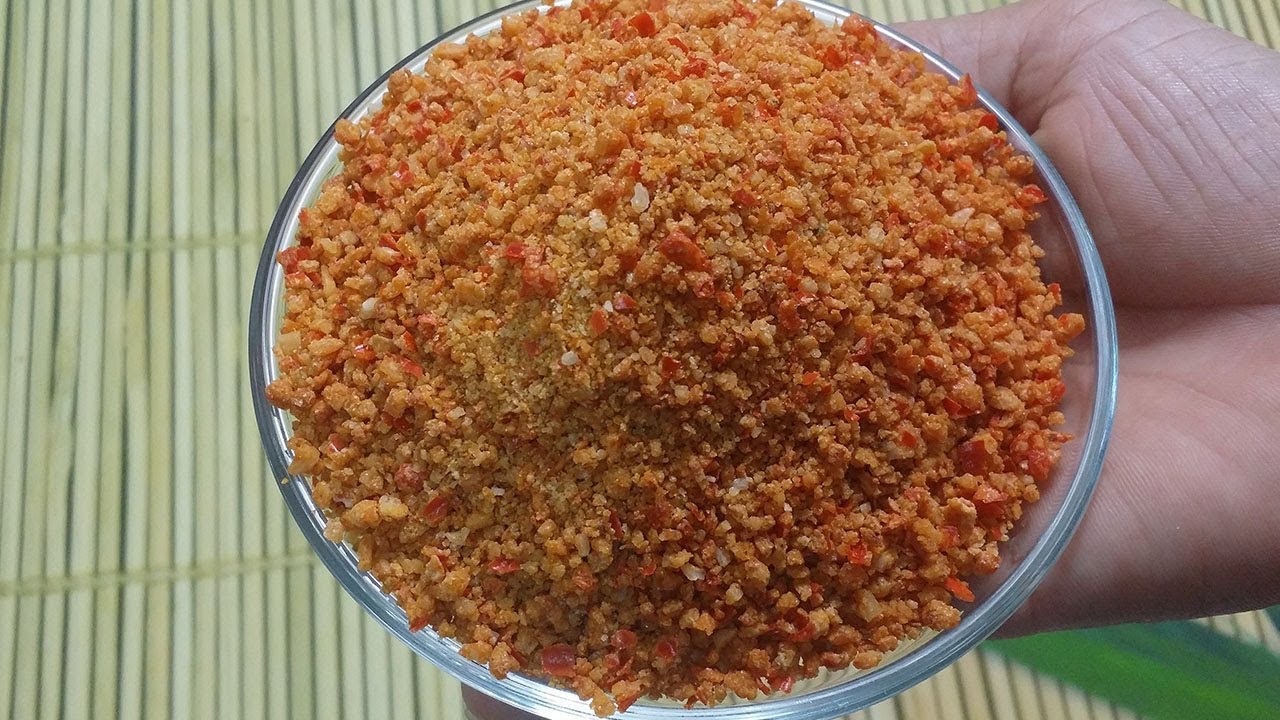 Muối ớt rang khô có thể sử dụng để chấm hải sản như tôm, ghẹ, cua, thịt vịt, thịt gà